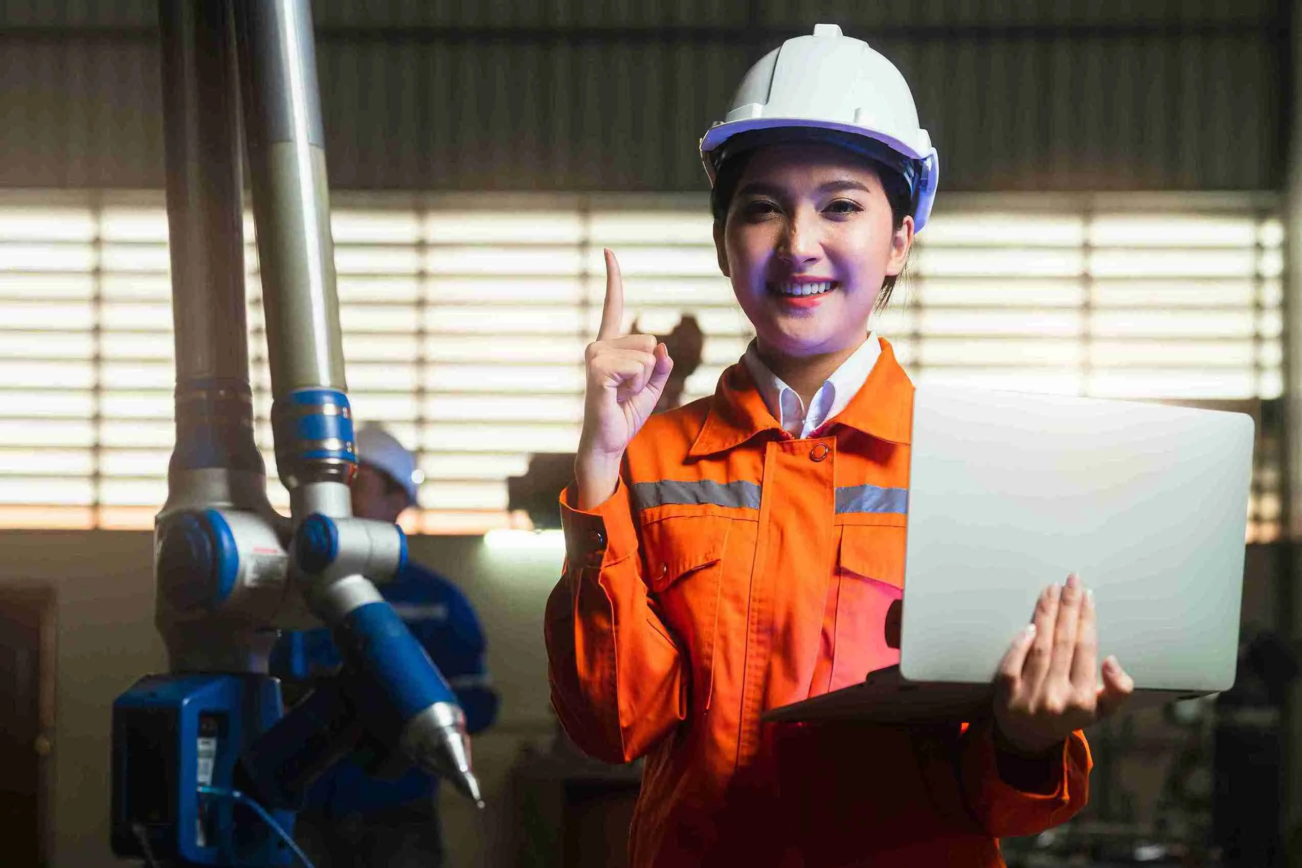 TRAINING CAREER MANAGEMENT IN ELECTRICAL INDUSTRY