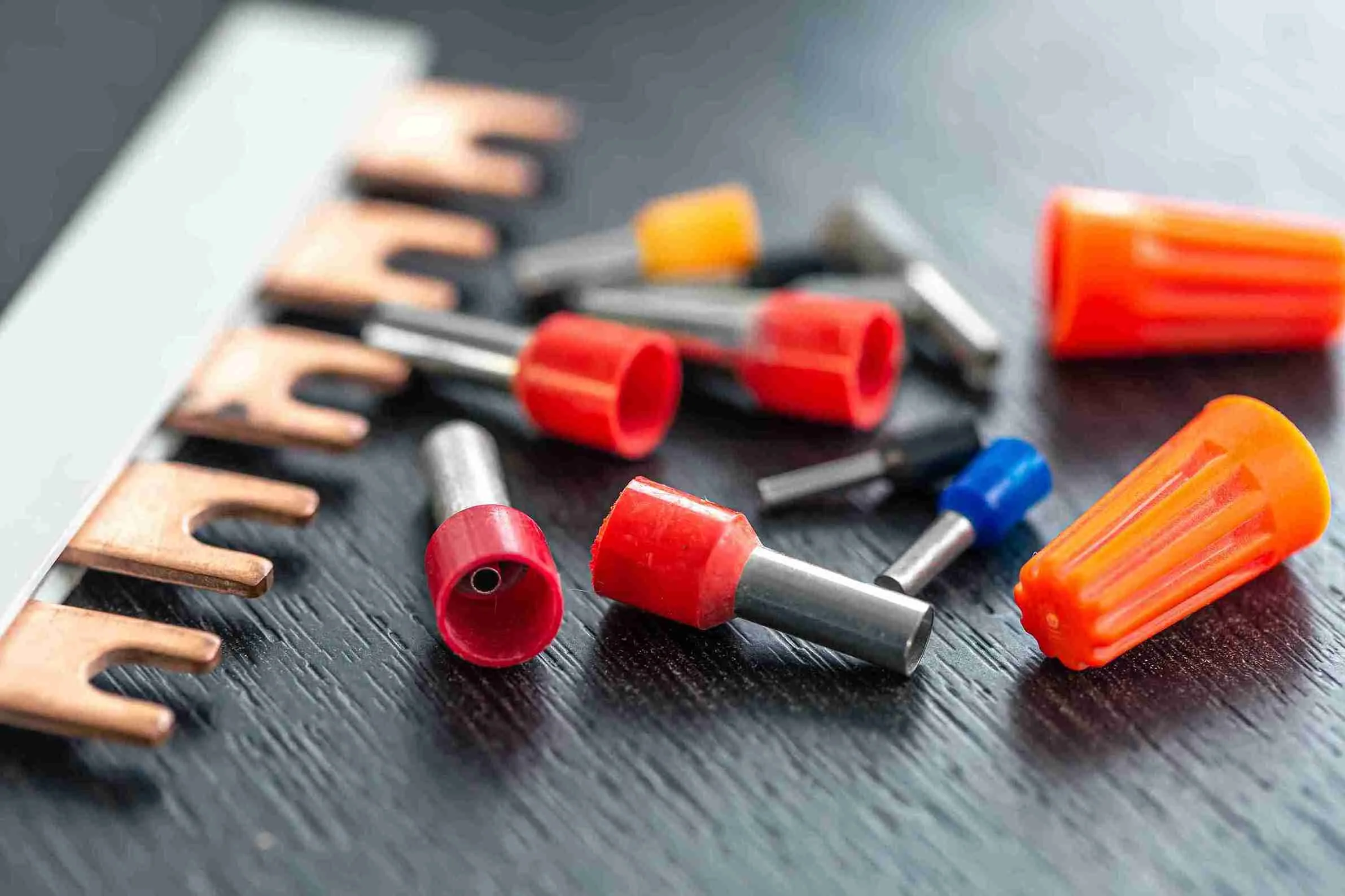 TRAINING ELECTRICAL CABLE JOINTS, TERMINATIONS AND ACCESSORIES