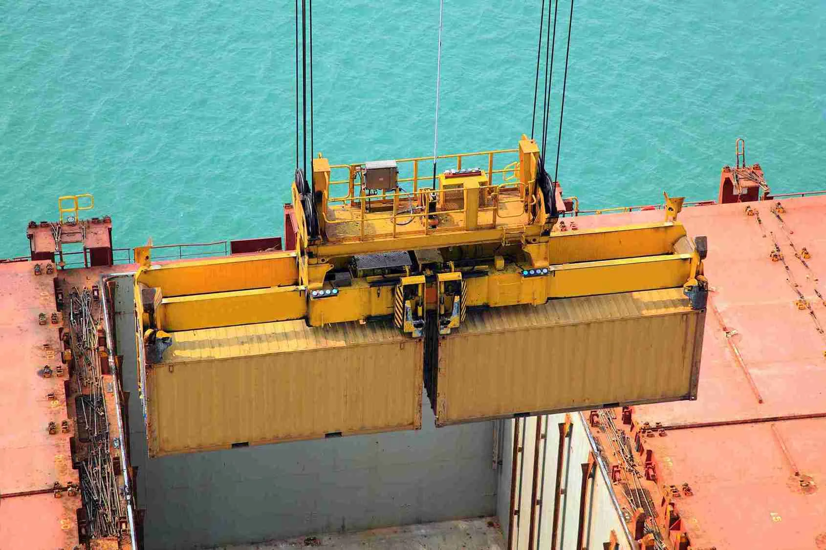 TRAINING ELECTRICAL CARGO HANDLING CONTROL SYSTEM
